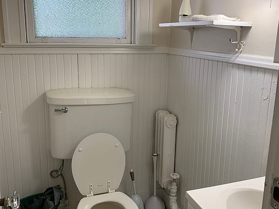 5th image of 86 S Angell St APT 1