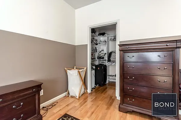 Rented by Bond New York | media 12