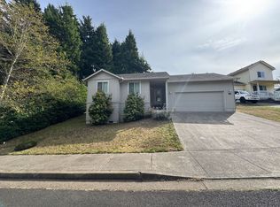 1694 SE Mast Ave, Lincoln City, OR 97367