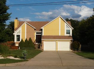 5723 Rosehill Rd, Shawnee, KS 66216