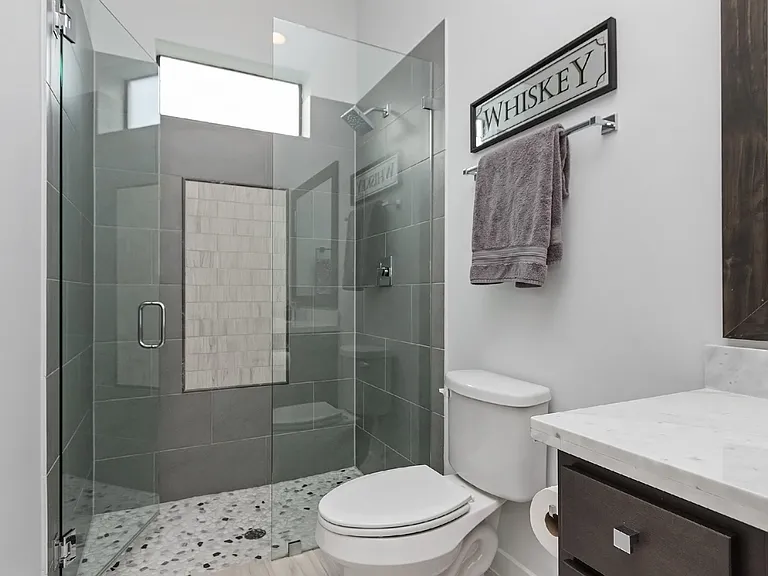 1814 Bingham St — Photo 11