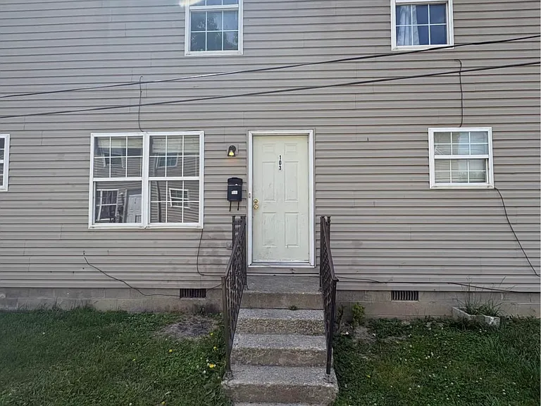 519 E Kentucky St #103 — Photo 10