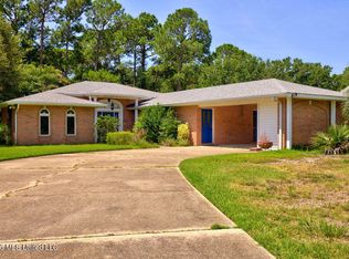 219 Tantallon Dr, Ocean Springs, MS 39564