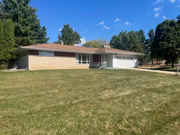 825 Mann Rd, Marshall, MI 49068