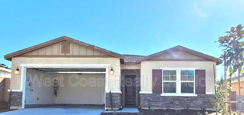 1st image of 28139 Schola Dr