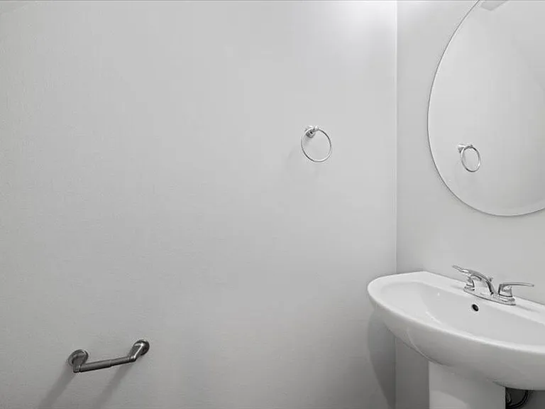 5329 Remington Dr — Photo 4