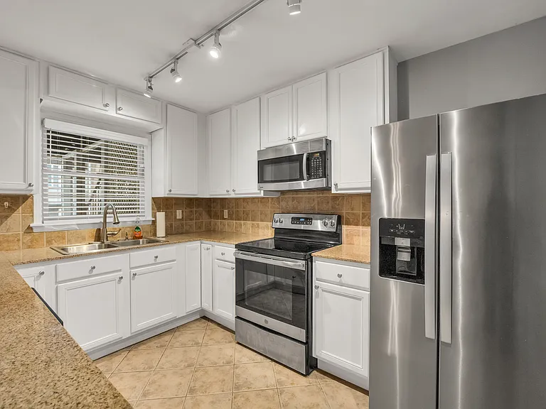 1101 Collier Rd NW #U1 — Photo 20