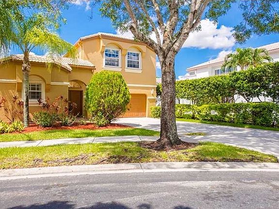 3rd image of 15810 NW 10th St