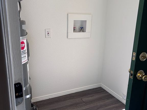 5th image of 590-5905 W Olive Ave #El