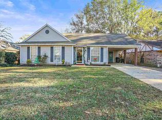 736 Heartwood Dr, Pearl, MS 39208