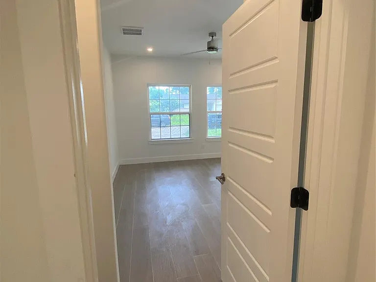 8502 Alcott Dr — Photo 8