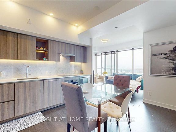 3rd image of 19 Bathurst St #3011