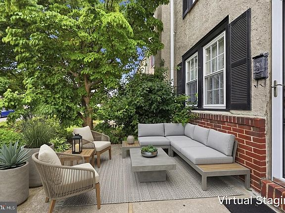 3rd image of 291 W Essex Ave