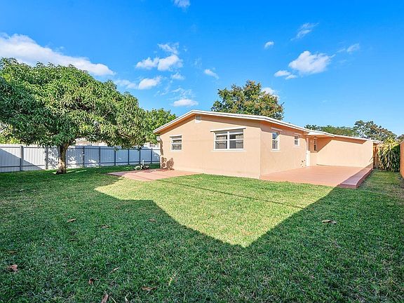 2nd image of 2410 Montego Drive
