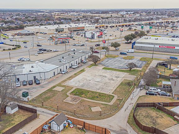 2nd image of 1019 Tripp Rd