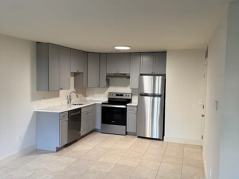 580 Pontiac Ave #1 — Photo 5