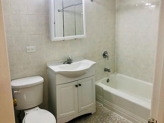 4th image of 4444 S Archer Ave #2C