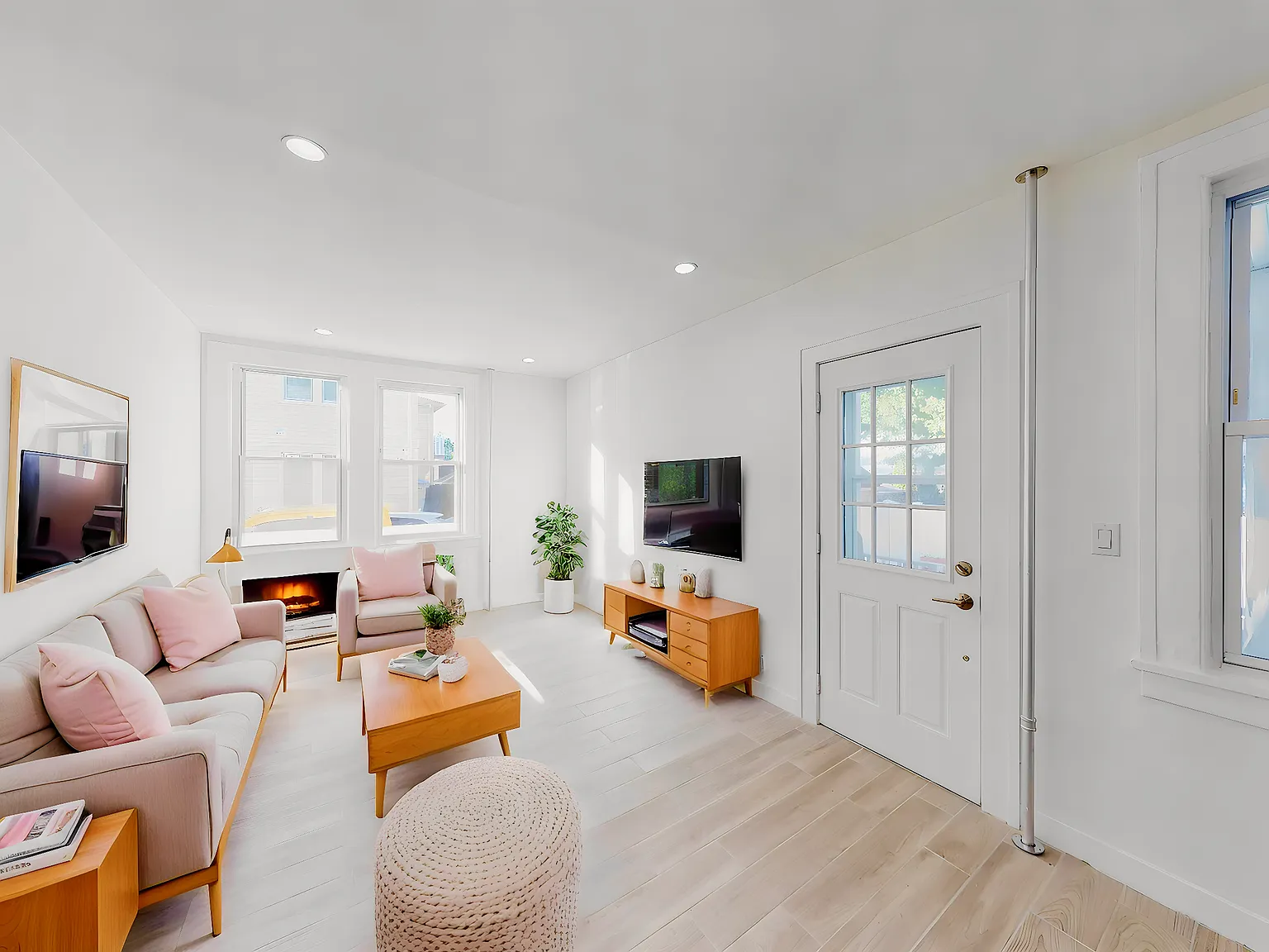 3 bed, 1100 sqft, $3,500 — Photo 4