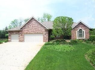 17049 S McKenna Dr, Plainfield, IL 60586