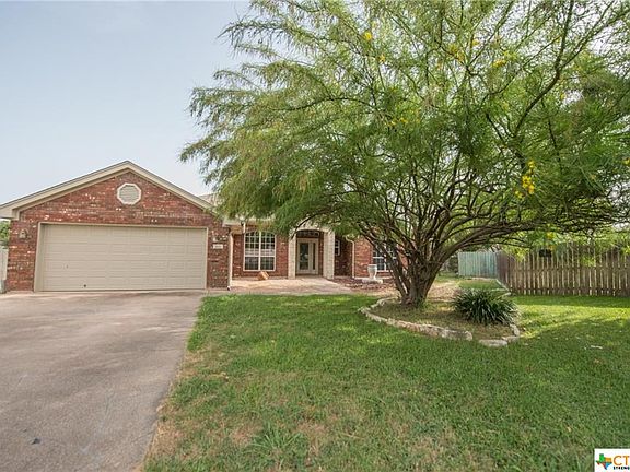 2nd image of 102 Corral Ct
