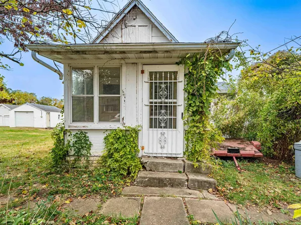 228 Crescent Ave, East Peoria, IL 61611