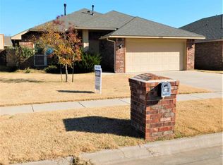 2158 SW 43rd St, Lawton, OK 73505