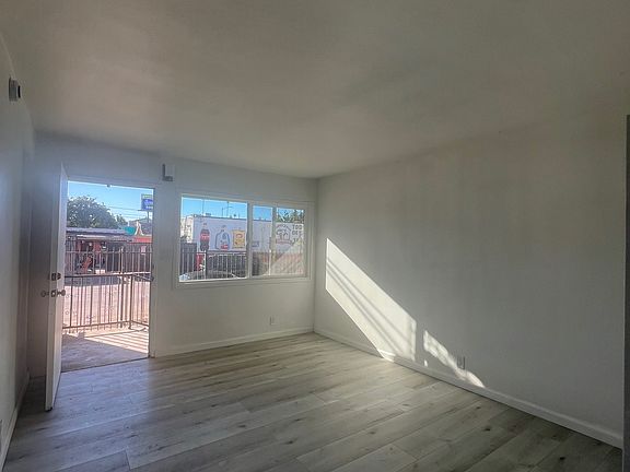 4th image of 249 E 65th St #2