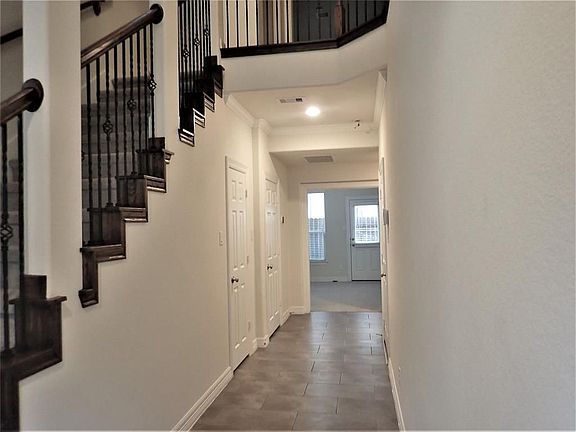 4th image of 10606 Shadow Elm Ct