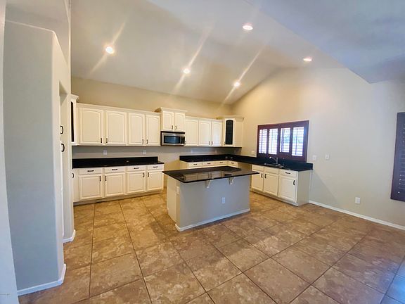 3rd image of 19358 N Lousandra Dr