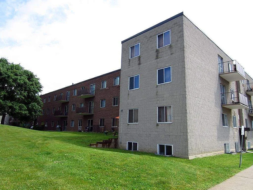2 bed, $1,495 — Photo 1