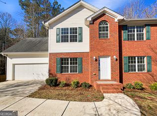 2011 Sandlake Dr SW, Atlanta, GA 30331