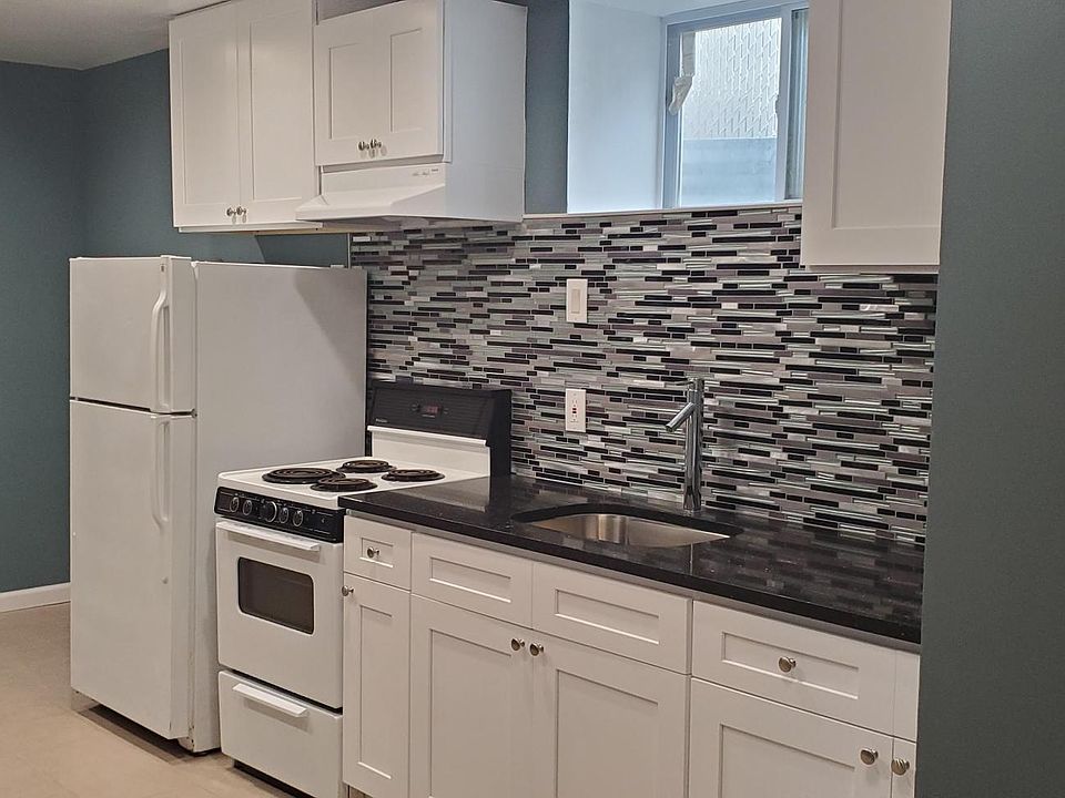 1st image of 87 Debevoise Ave