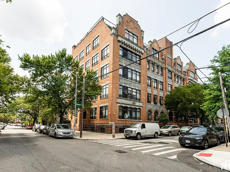 17 Monitor St #3C — Photo 40