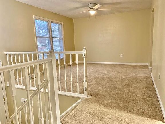 4th image of 3861 Oriole Ct