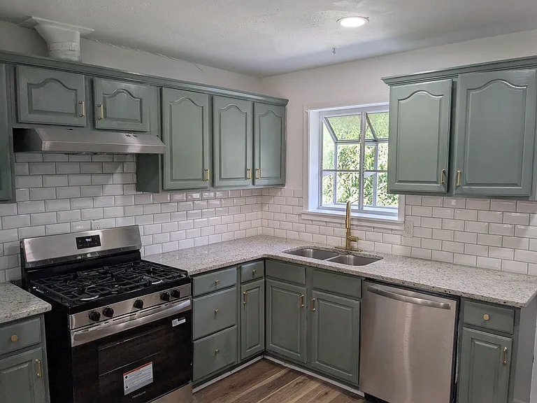 1806 S 5th St — Photo 7