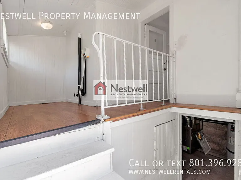 2308 S Green St — Photo 16