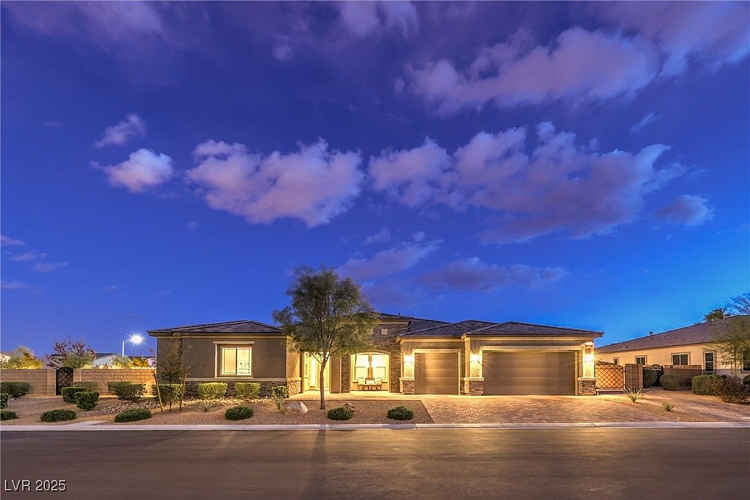 8445 S Tenaya Way, Las Vegas, NV 89113 | Zillow