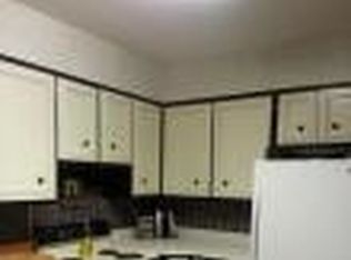 706 N 3rd St, Effingham, IL 62401