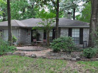 5 W Broken Oak Ct, The Woodlands, TX 77381