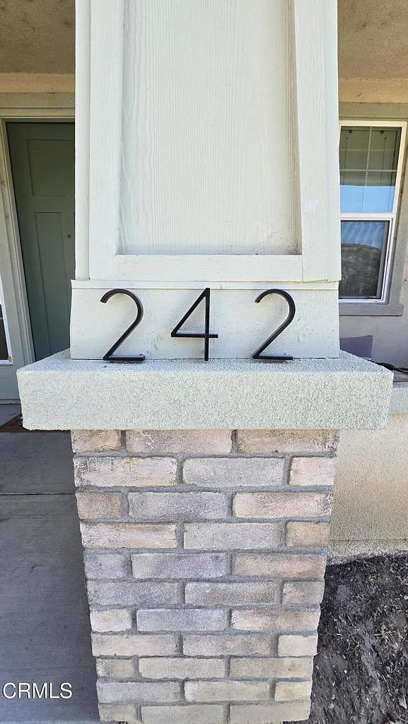 4 bed, 2.5 bath, 3200 sqft, $4,000 — Photo 3