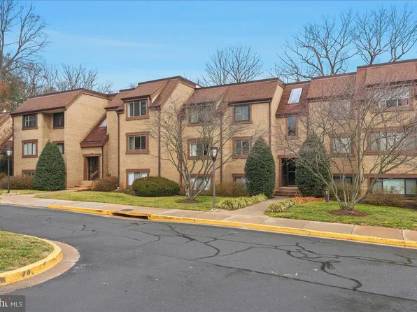 1657 Parkcrest Cir APT 100, Reston, VA 20190