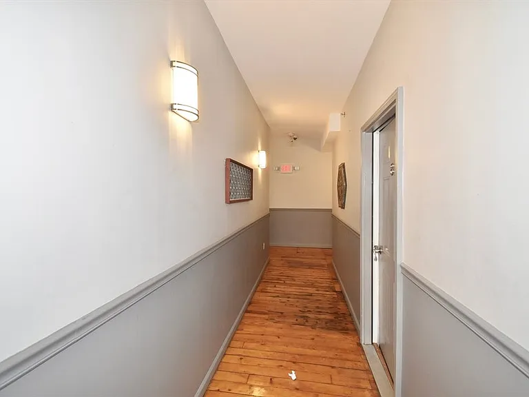181 Chestnut St #2 — Photo 8
