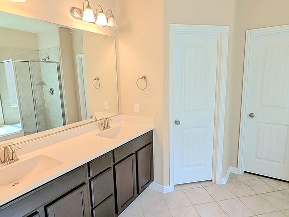 3rd image of 2313 Prospect Park Ln