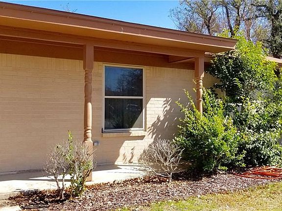 2nd image of 407 Carothers St