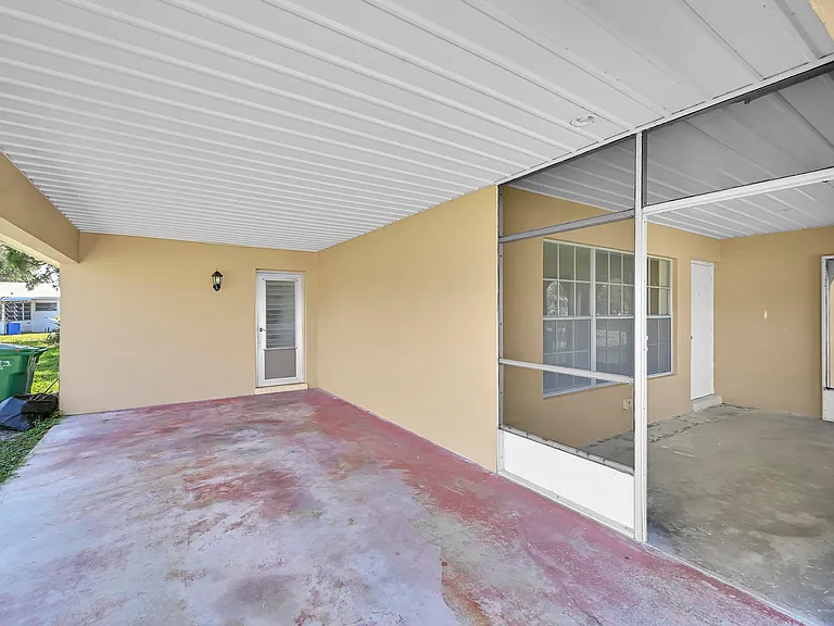 160 NE Bracken Rd — Photo 5