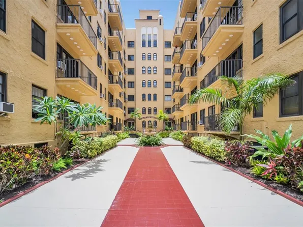 130 4th Ave N APT 415, Saint Petersburg, FL 33701