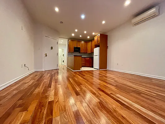 Rented by Building Equity Real Estate LLC | media 12