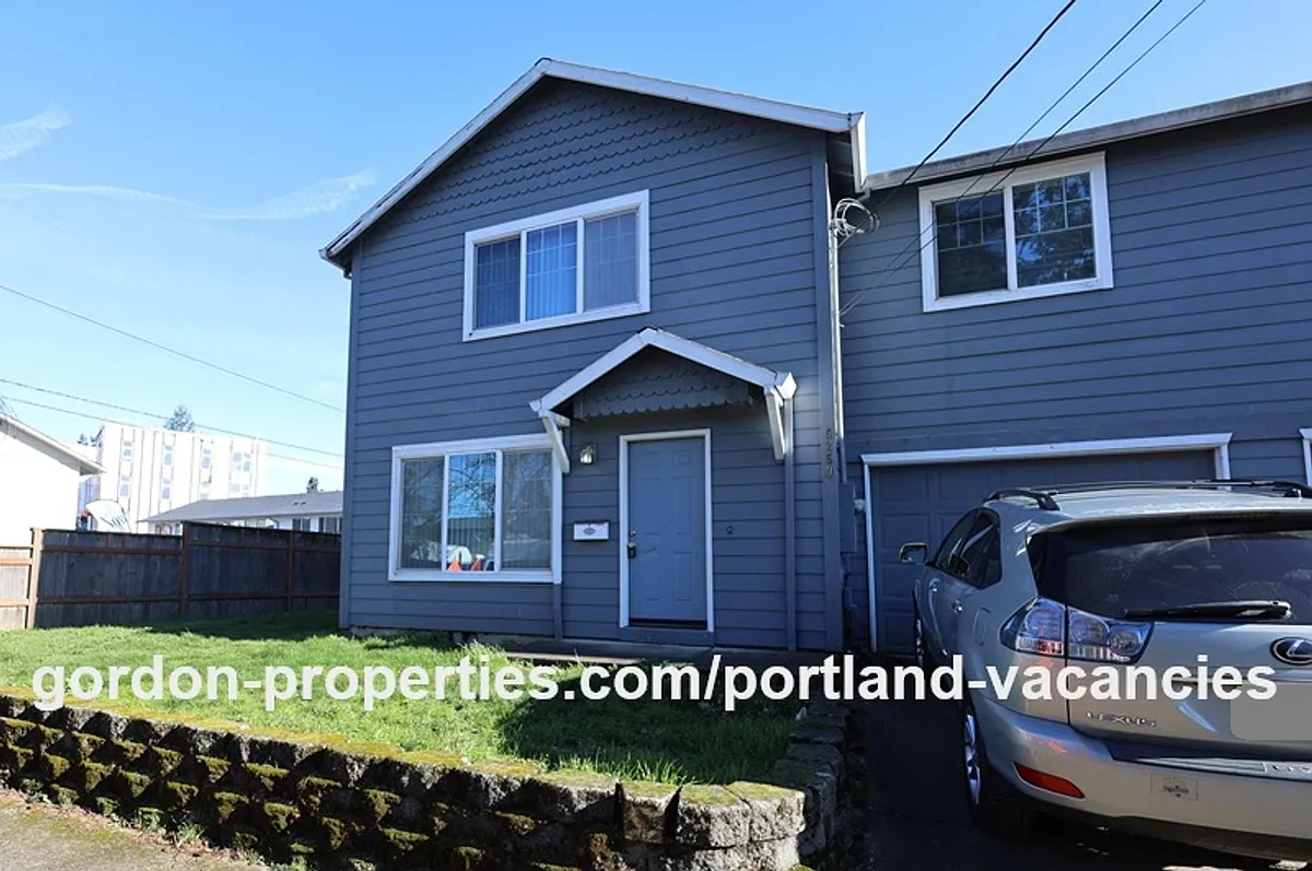 Building Photo - 5250 SE 73rd Ave