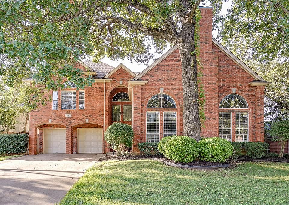 1st image of 2141 Idlewood Dr