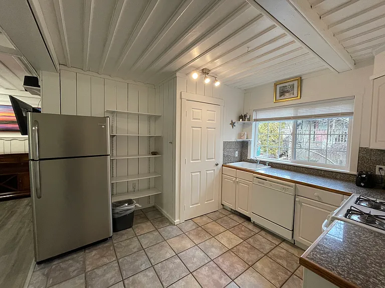 4973 Cottonwood Ct — Photo 6